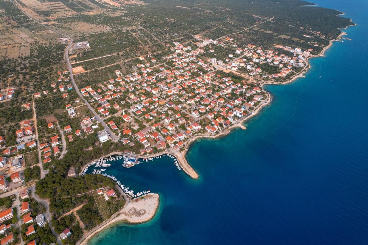 Apartments By The Sea Mandre, Pag - 4093 Колан Экстерьер фото