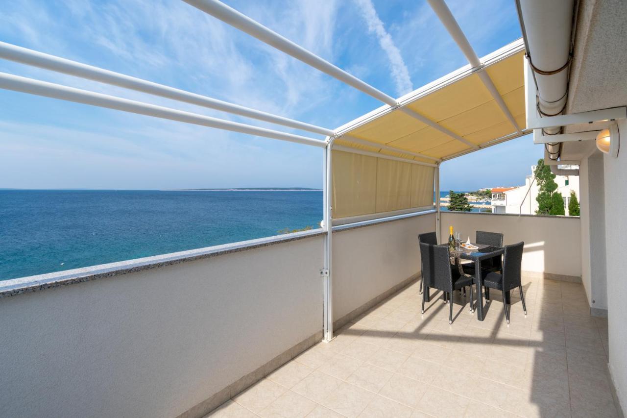 Apartments By The Sea Mandre, Pag - 4093 Колан Экстерьер фото